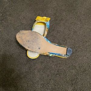 Very cute Stuart Weitzman sandal